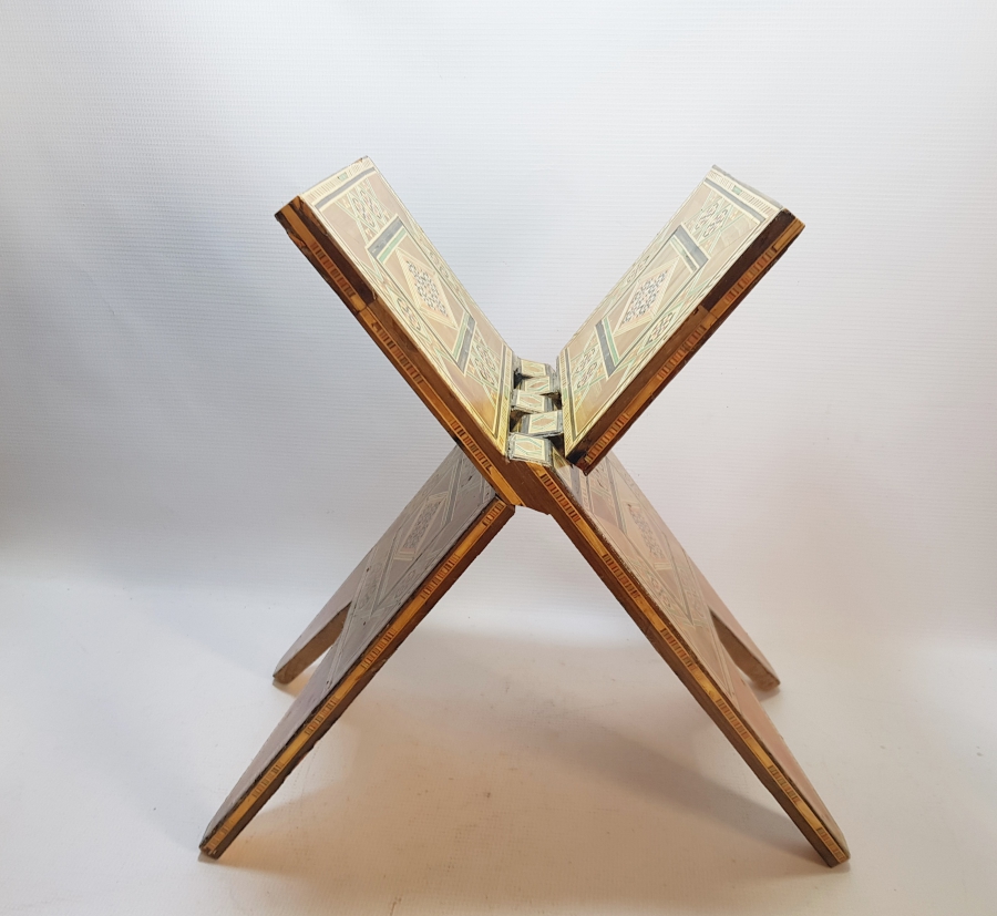 MARKUTERİ İŞÇİLİKLİ BÜYÜK BOY ANTİKA RAHLE