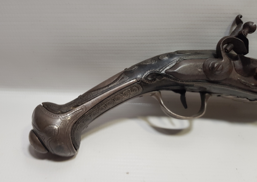 GÜMÜŞ ÇAKMA İŞÇİLİKLİ VE GÜMÜŞ APLİKLİ OSMANLI DÖNEMİ AFYON YAPIMI PİŞTOV