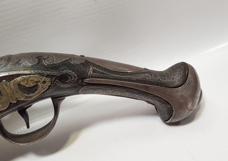 GÜMÜŞ ÇAKMA İŞÇİLİKLİ VE GÜMÜŞ APLİKLİ OSMANLI DÖNEMİ AFYON YAPIMI PİŞTOV