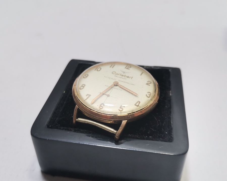 DEVLET DEMİR YOLLARI İÇİN ÖZEL YAPILMIŞ CORTEBERT MARKA ALTIN KAPLAMA KURMALI KOL SAATİ