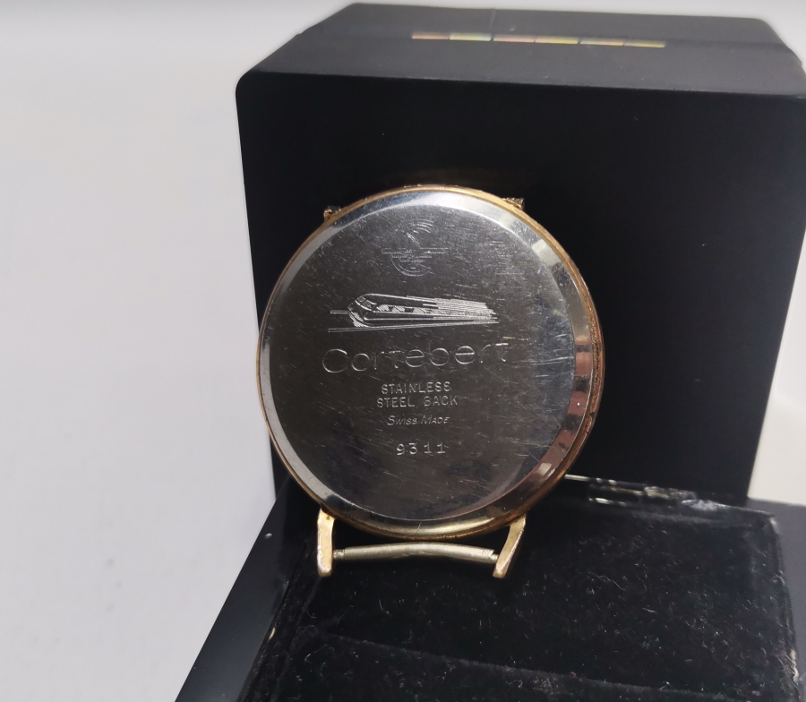 DEVLET DEMİR YOLLARI İÇİN ÖZEL YAPILMIŞ CORTEBERT MARKA ALTIN KAPLAMA KURMALI KOL SAATİ