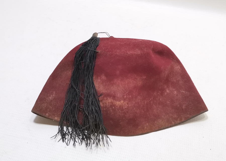 ORİJİNAL İPEK PÜSKÜLÜYLE OSMANLI DÖNEMİ NADİR MECİDİ TİPTE PAŞA FESİ