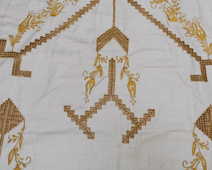 KANAVİÇE İŞÇİLİKLİ ANTİKA SECCADE