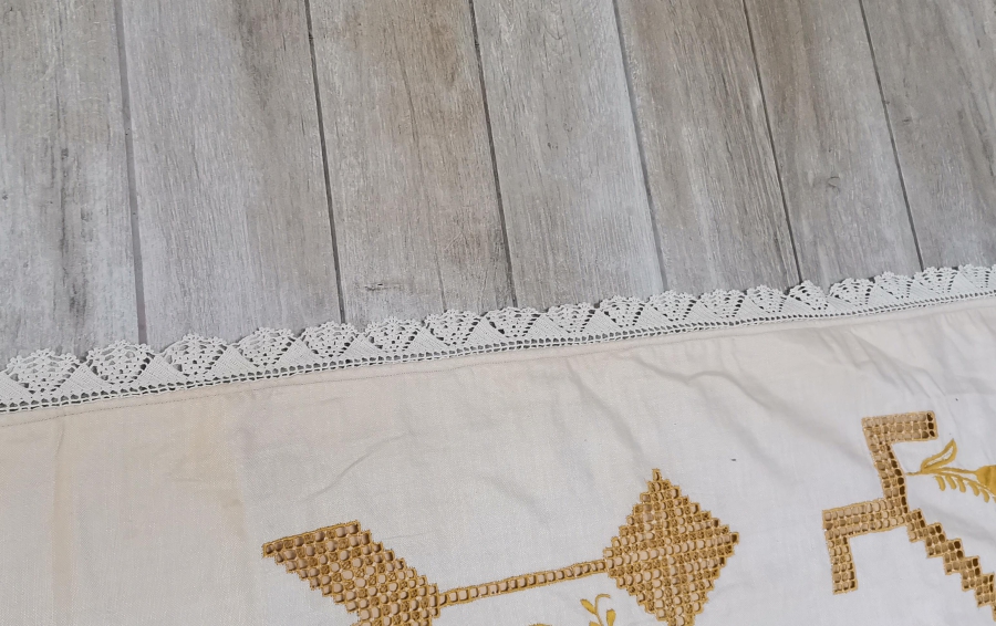 KANAVİÇE İŞÇİLİKLİ ANTİKA SECCADE