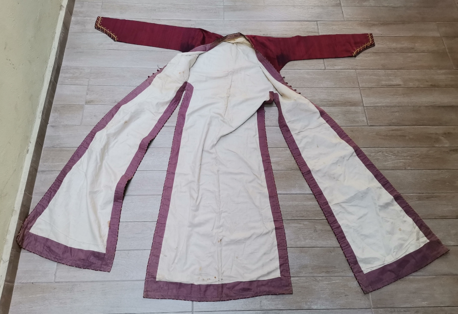 ÜZERİ ALTIN SIRMA İŞÇİLİKLİ OSMANLI DÖNEMİ NADİR İPEK ÜÇETEK