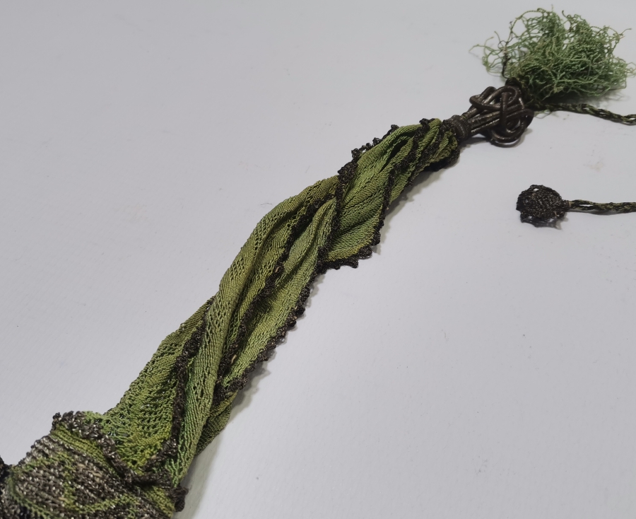 OSMANLI DÖNEMİ NADİR FORMDA GÜMÜŞ SIRMA İŞÇİLİKLİ ALTIN KESESİ