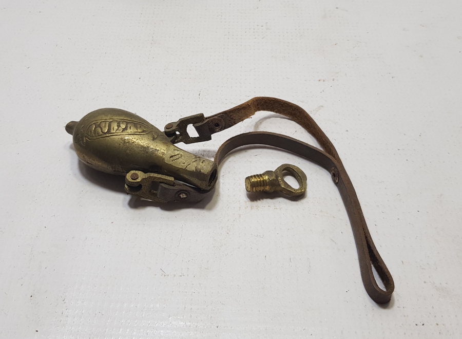 ÜZERİ ERMENİCE YAZILI ANTİKA BARUTLUK