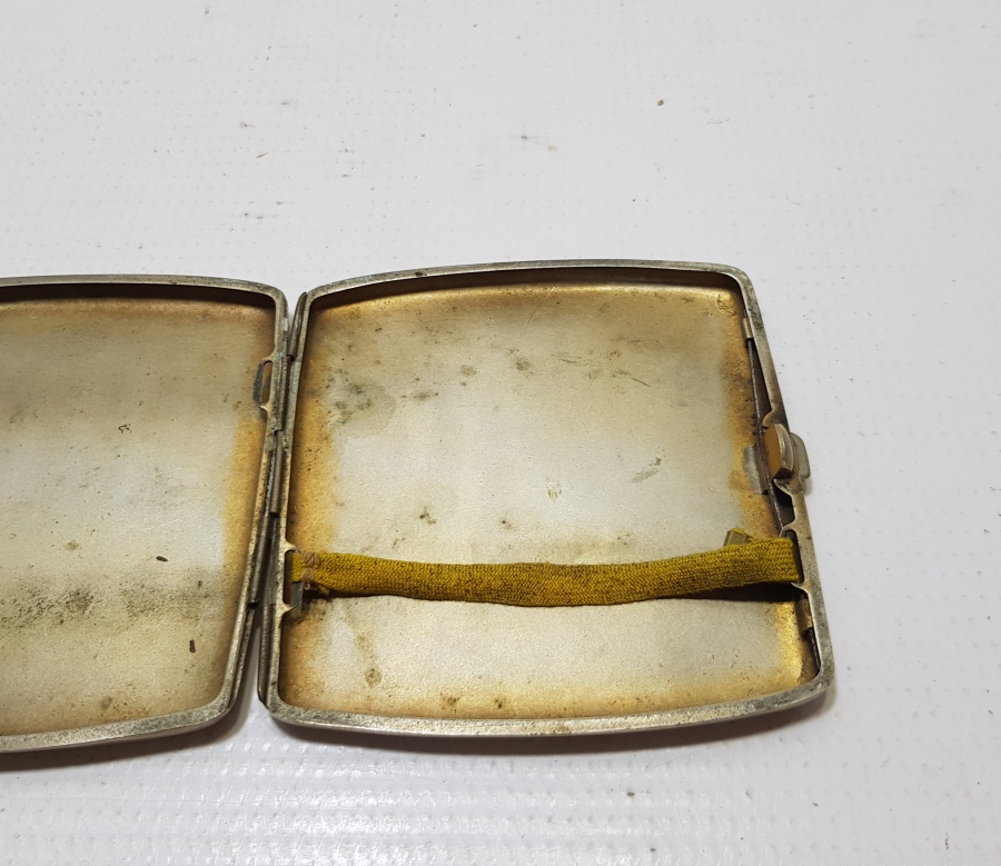 1900 BAŞLARI ANTİKA SİGARA TABAKASI