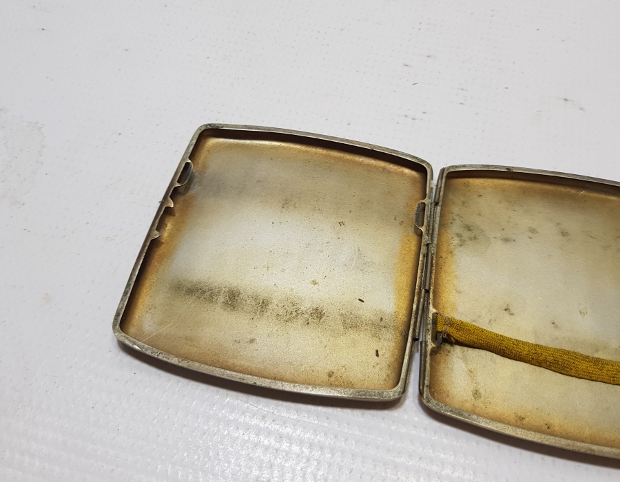 1900 BAŞLARI ANTİKA SİGARA TABAKASI