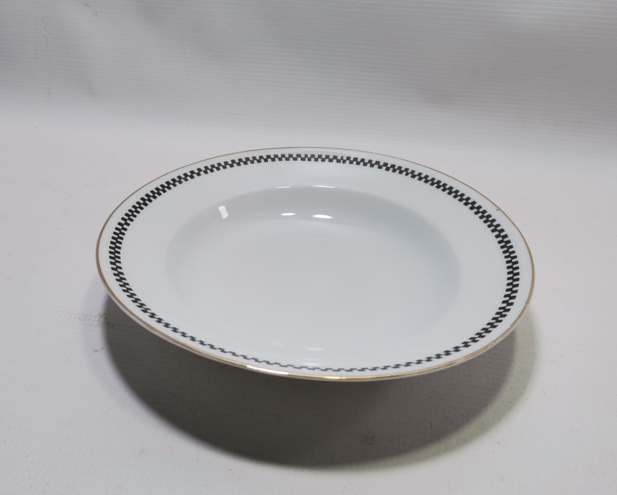 ARKASI OSMANLICA YAZILI VE ALTIN VARAKLI PORSELEN YEMEK TABAĞI