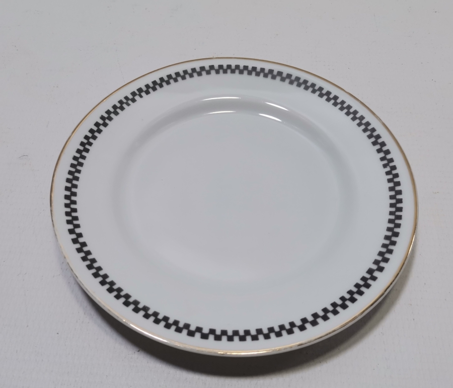 ARKASI OSMANLICA YAZILI VE ALTIN VARAKLI PORSELEN PASTA TABAĞI