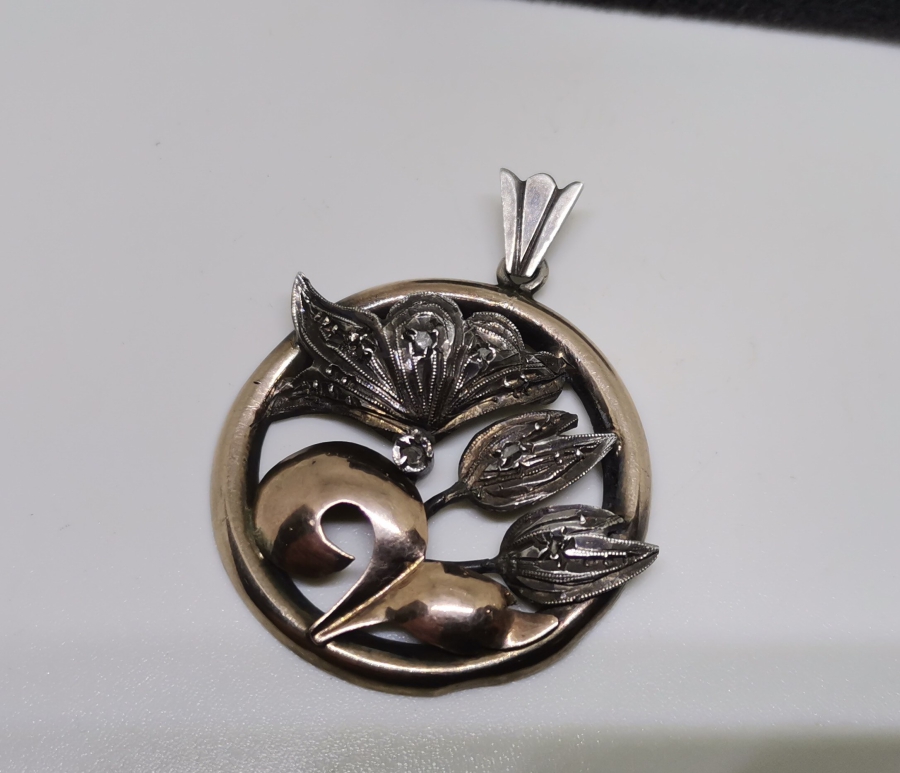 OSMANLI DÖNEMİ ELMAS TAŞLI VE LALE FİGÜRLÜ ALTIN KOLYE UCU