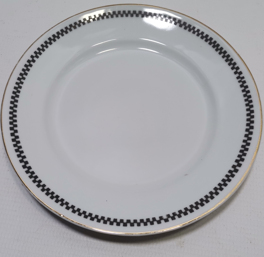 ARKASI OSMANLICA YAZILI VE ALTIN VARAKLI PORSELEN TABAK