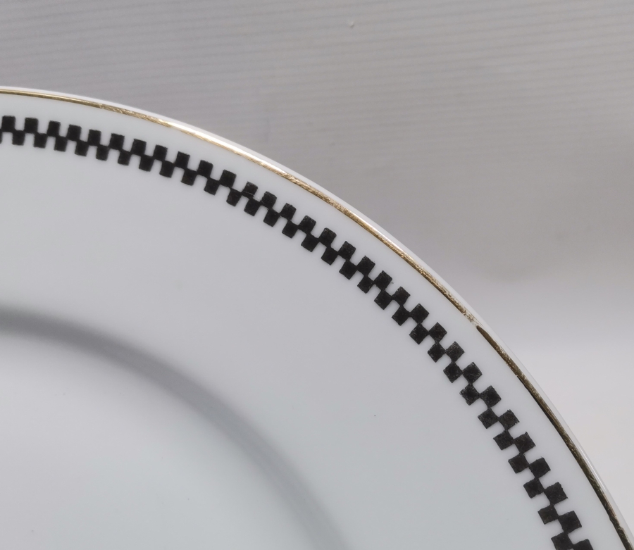 ARKASI OSMANLICA YAZILI VE ALTIN VARAKLI PORSELEN BÜYÜK BOY TABAK