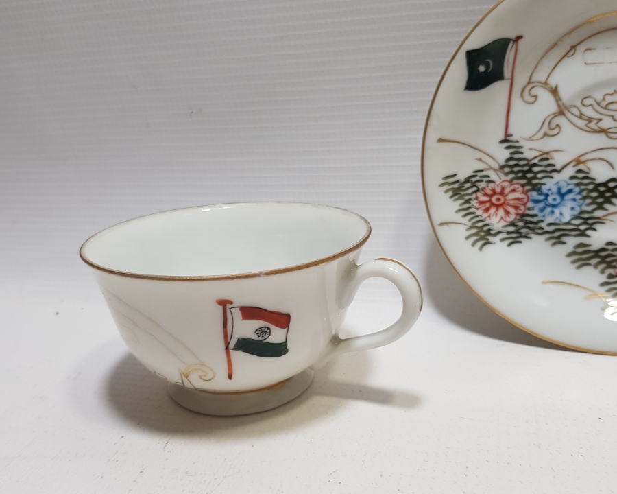 1947 YILI ÇOK NADİR TÜRKİYE'NİN HİNDİSTAN'I TANIMASI ANISINA YAPILMIŞ DOSTLUK SEMBOLÜ NADİR KAHVE FİNCANI