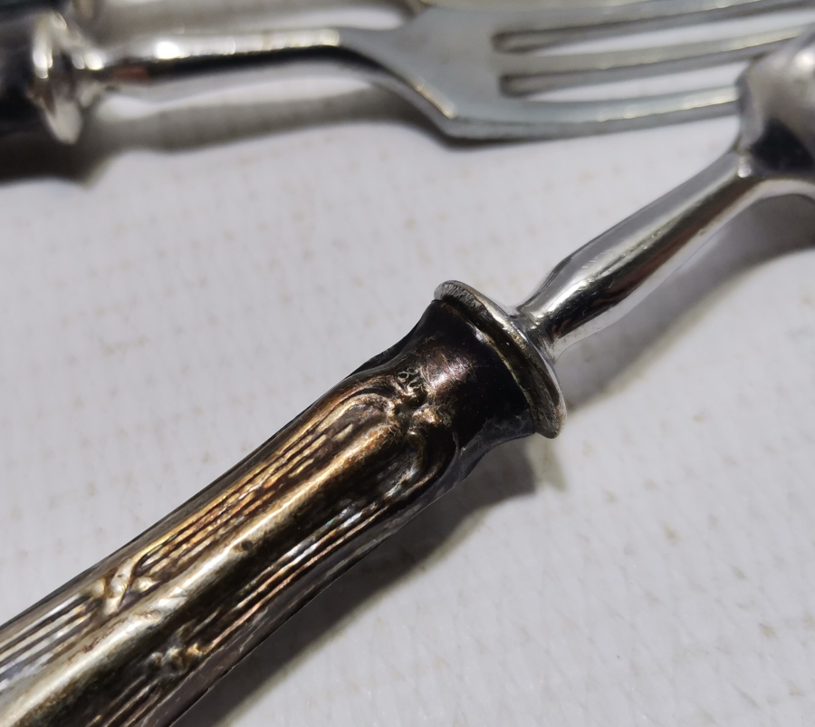 GÜMÜŞ SAPLI ALTILI ÇATAL BIÇAK SETİ