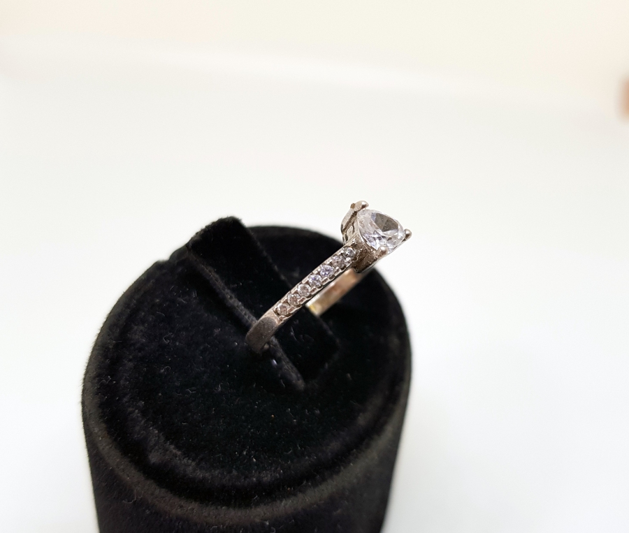 TAMTUR TEKTAŞ MODELİ GÜMÜŞ YÜZÜK