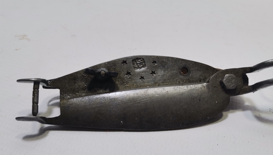 ÜZERİ OSMANLICA USTA DAMGALI OSMANLI DÖNEMİ NADİR HEREKE HALI MAKASI