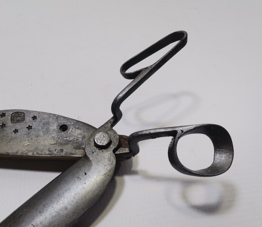 ÜZERİ OSMANLICA USTA DAMGALI OSMANLI DÖNEMİ NADİR HEREKE HALI MAKASI