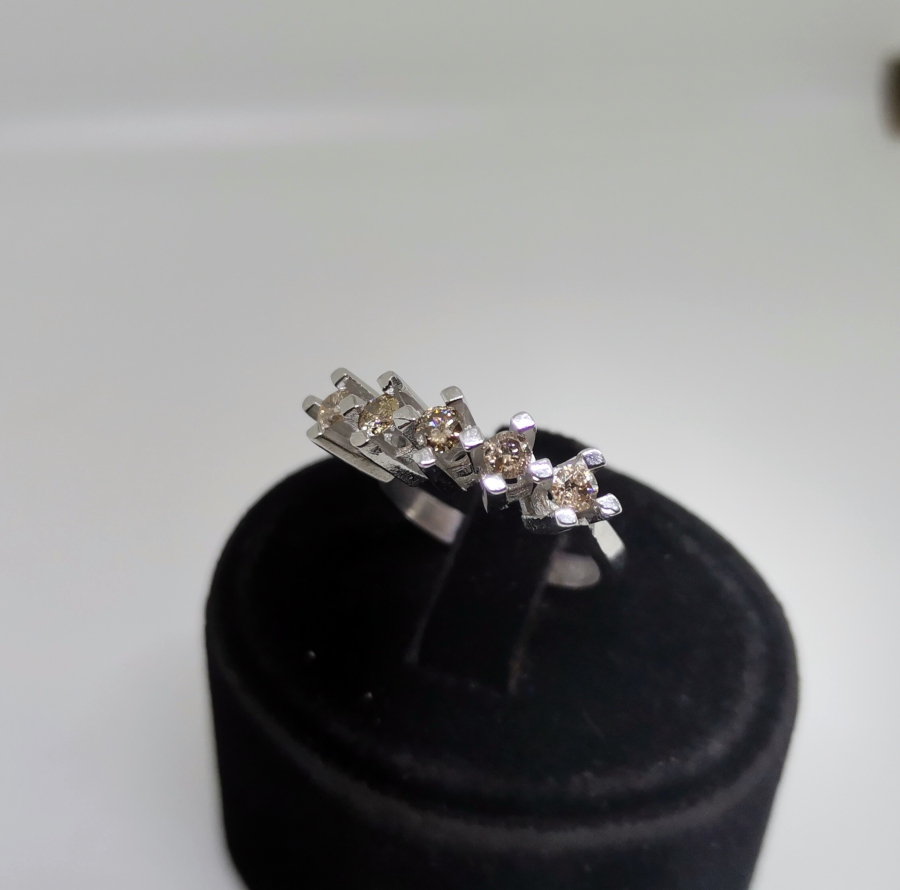 PIRLANTA TAŞLI BEŞTAŞ YÜZÜK