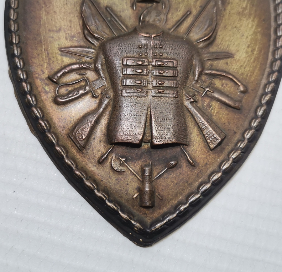 ÜZERİNDE PRİMİTİF OSMANLI DEVLET ARMASI BULUNAN NADİR İLK DÖNEM BÜYÜK BOY PLAKET - APLİK