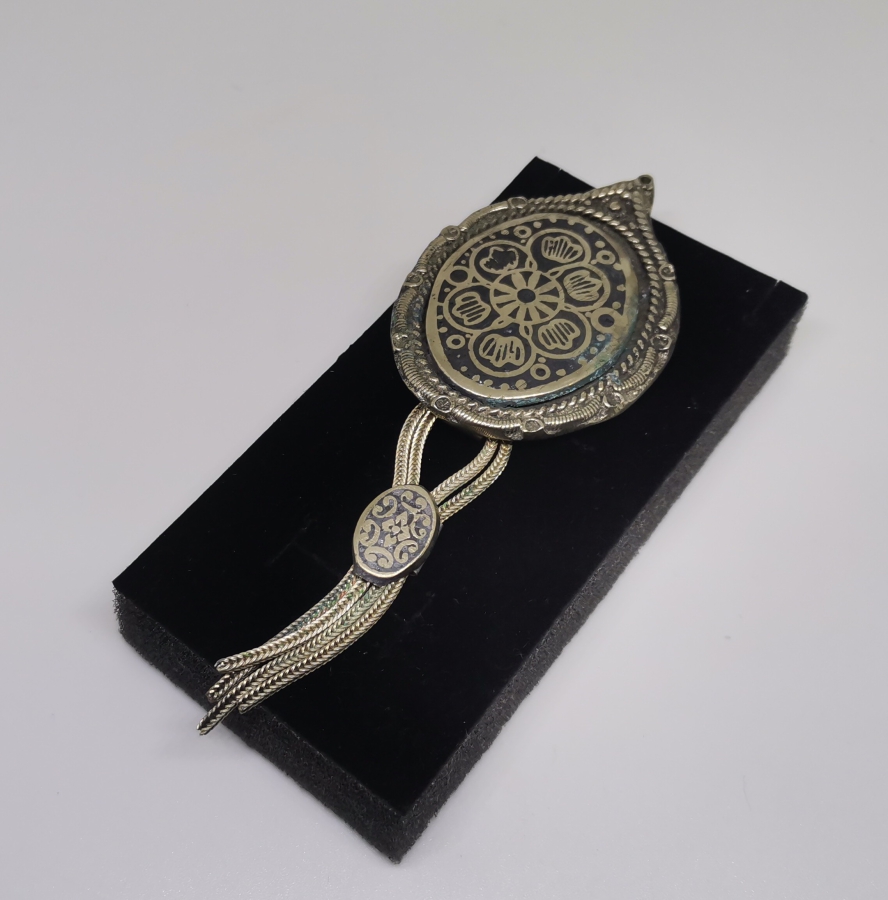 OSMANLI DÖNEMİ ARMUDİ FORMLU SAVAT İŞÇİLİKLİ GÜMÜŞ KOLYE UCU