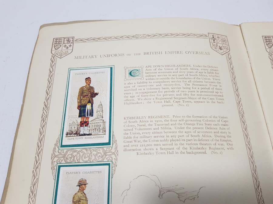 1. DÜNYA SAVAŞI DÖNEMİ İNGİLİZ ASKER VE SUBAY KIYAFETLERİ ALBÜMÜ