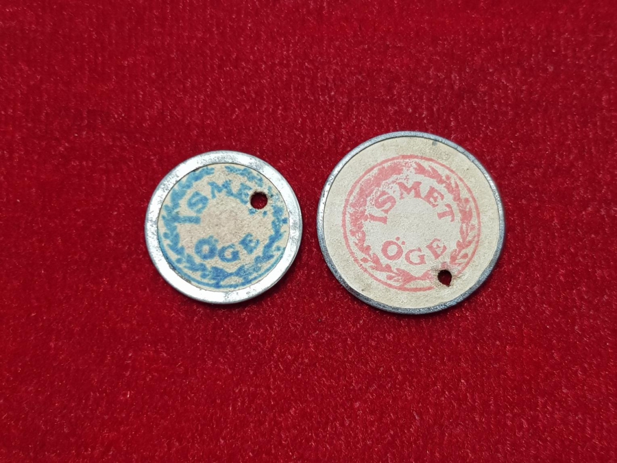 İSMET ÖGE YAZILI BİR ÇİFT ZEYTİN TOPLAMA JETONU