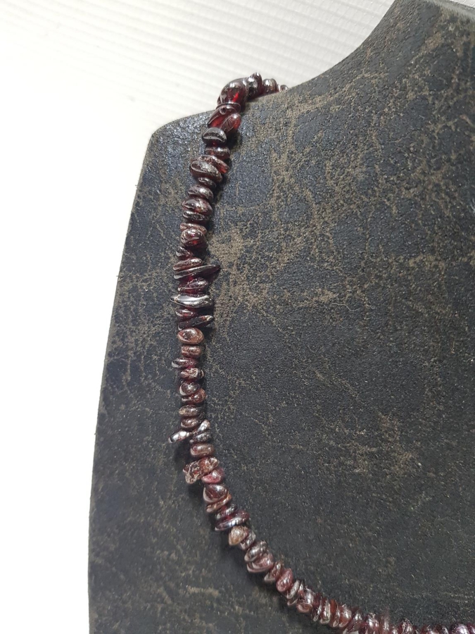 ANTİKA LAL TAŞI GERDANLIK