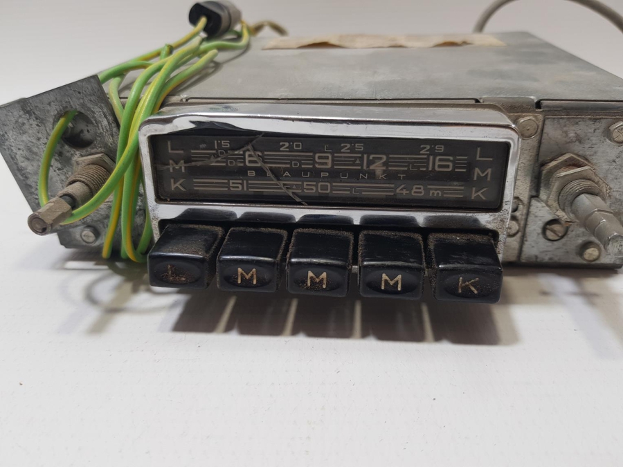 ANTİKA ARABA RADYOSU