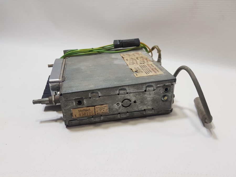 ANTİKA ARABA RADYOSU