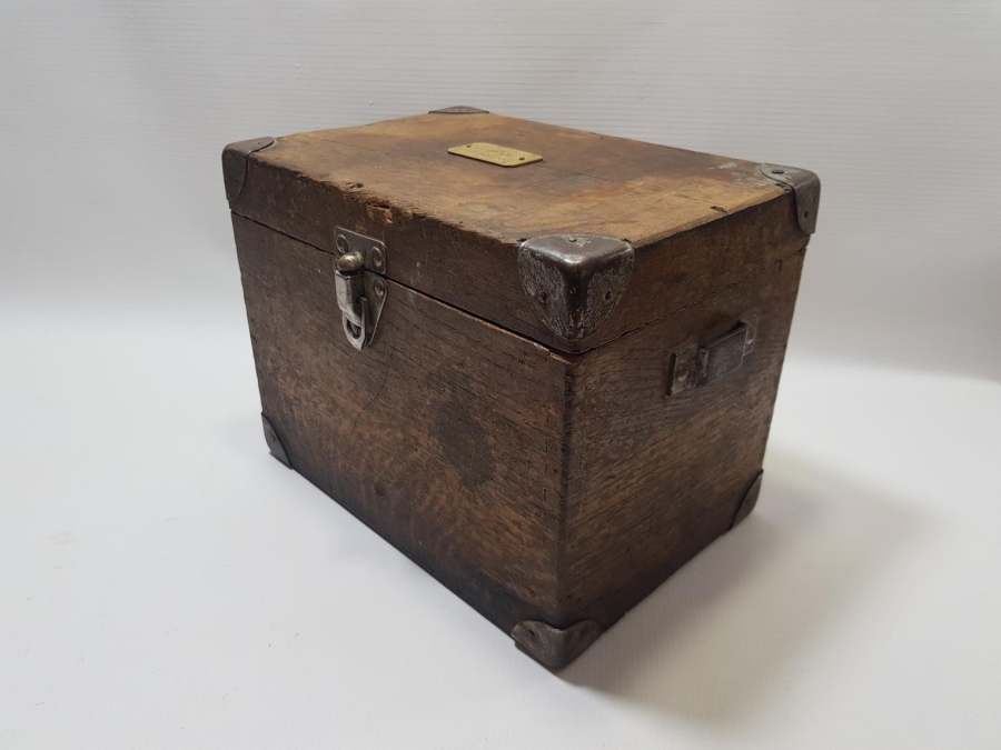 OSMANLICA PLAKALI İANE SANDIĞI