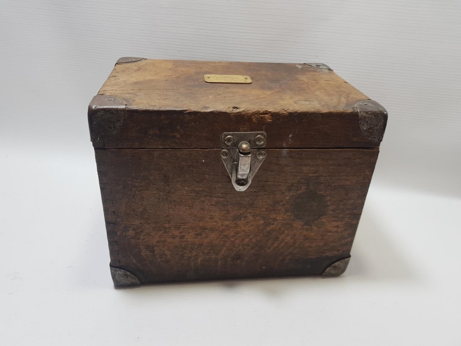 OSMANLICA PLAKALI İANE SANDIĞI