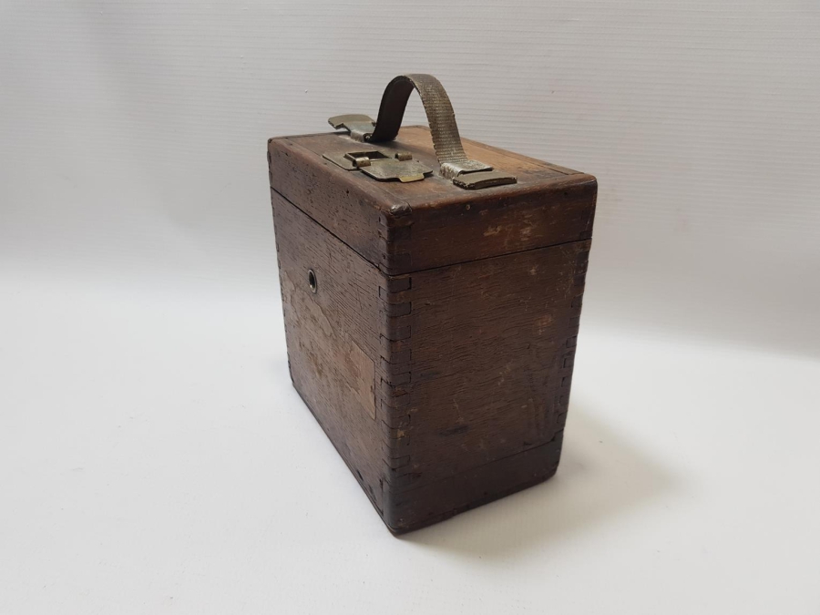 1900 BAŞLARI NADİR FORMDA GÜVERCİN POSTA YARIŞ SAATİ