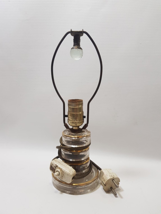 FARKLI FORMDA ANTİKA LAMBA