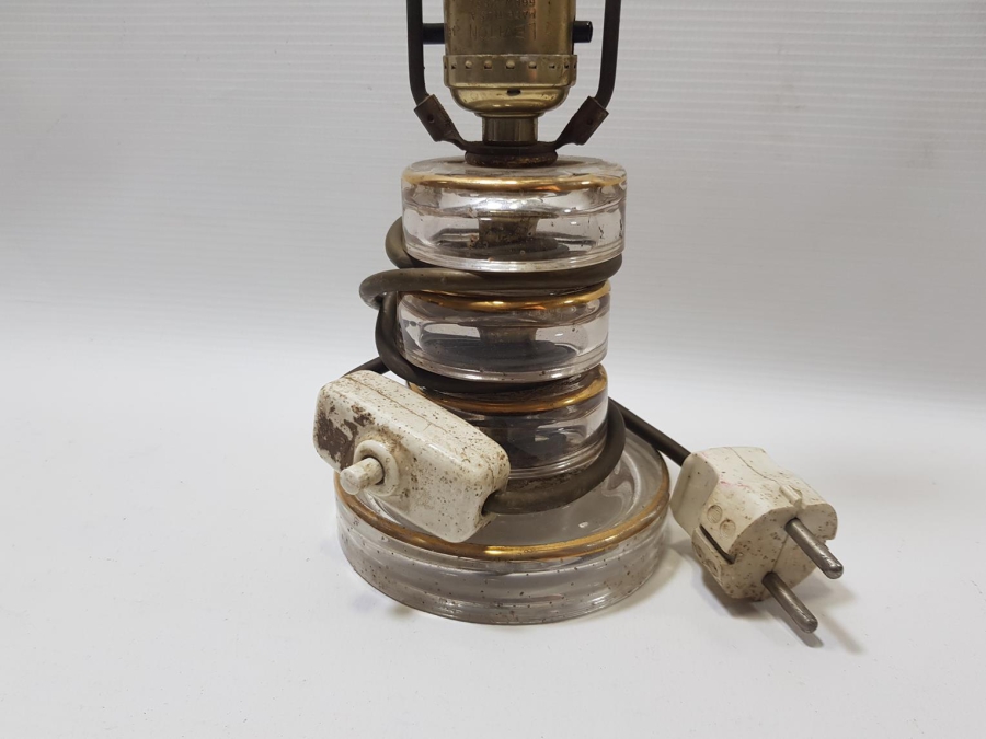 FARKLI FORMDA ANTİKA LAMBA