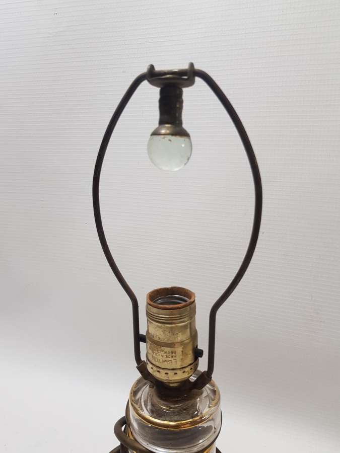 FARKLI FORMDA ANTİKA LAMBA