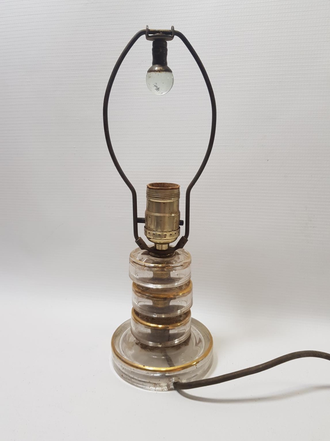 FARKLI FORMDA ANTİKA LAMBA