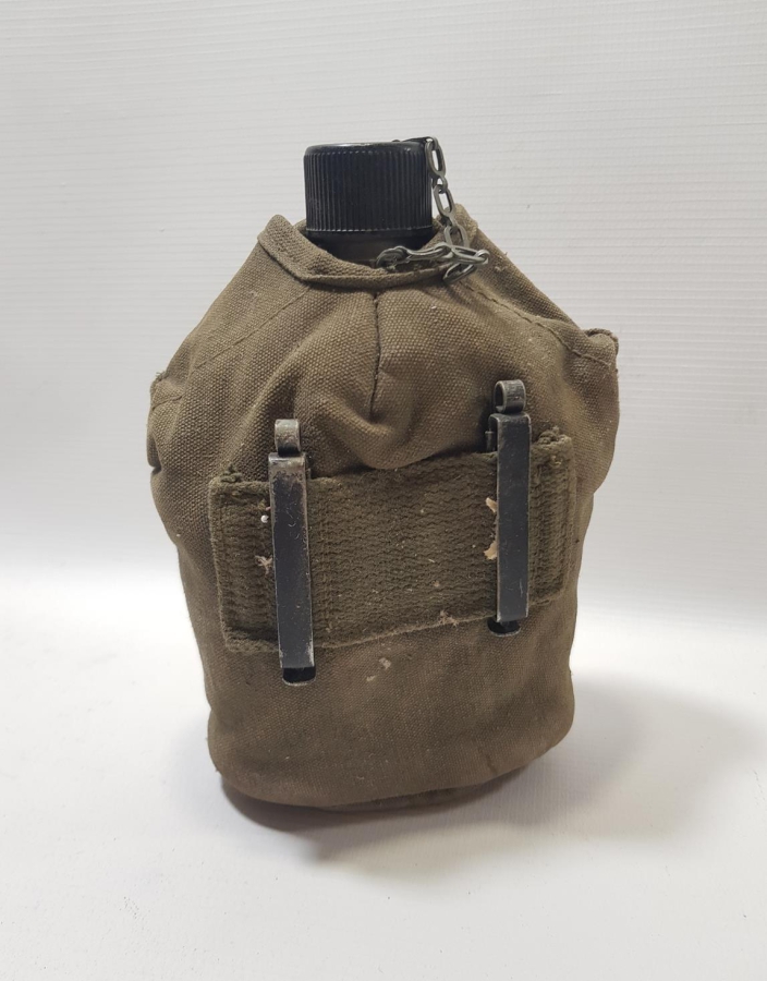 2. DÜNYA SAVAŞI ORİJİNAL KILIFINDA ASKER MATARASI