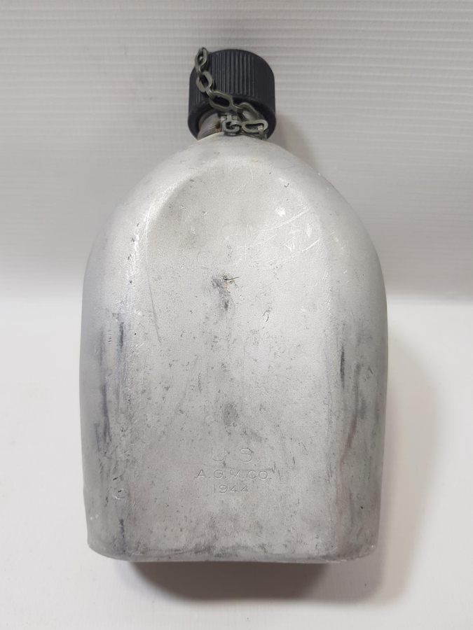 2. DÜNYA SAVAŞI ORİJİNAL KILIFINDA ASKER MATARASI