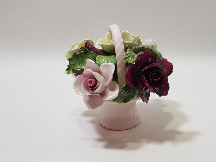 ANTİKA PORSELEN ÇİÇEK SEPETİ BİBLO