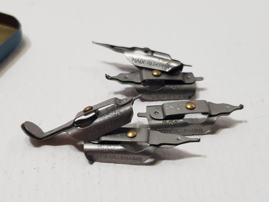 ANTİKA ORİJİNAL KUTUSUNDA DİVİT UÇLARI