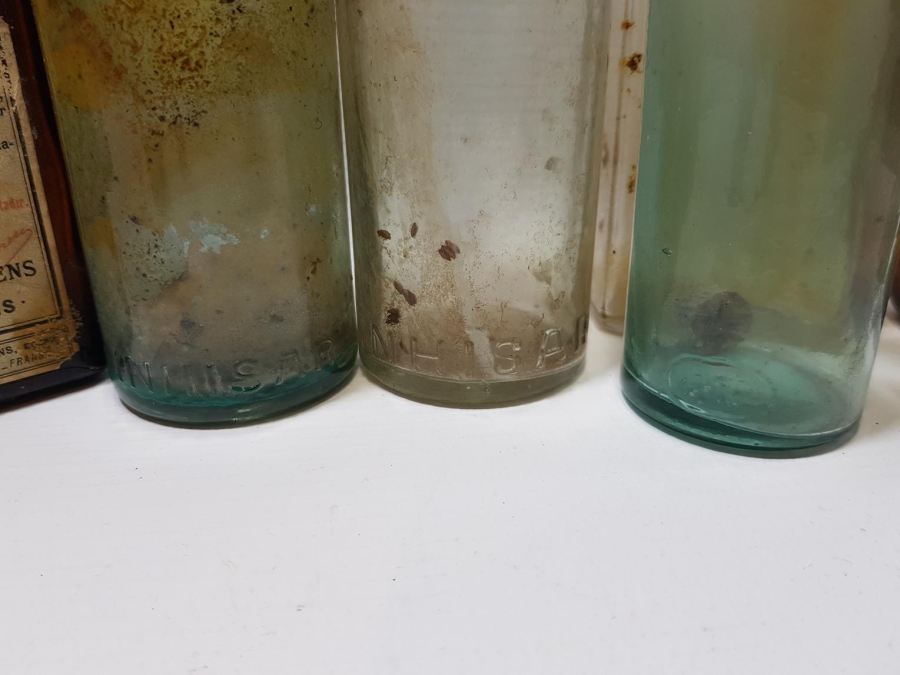 TIP TARİHİ: BİR DÜZİNE İLAÇ ŞİŞESİ