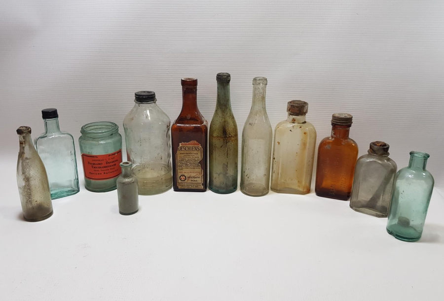 TIP TARİHİ: BİR DÜZİNE İLAÇ ŞİŞESİ