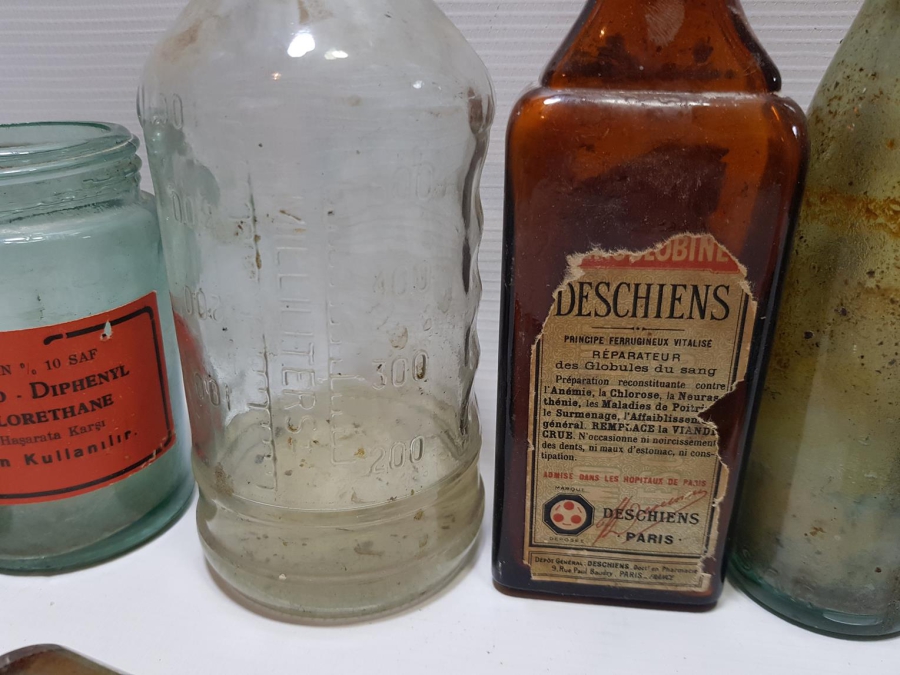 TIP TARİHİ: BİR DÜZİNE İLAÇ ŞİŞESİ