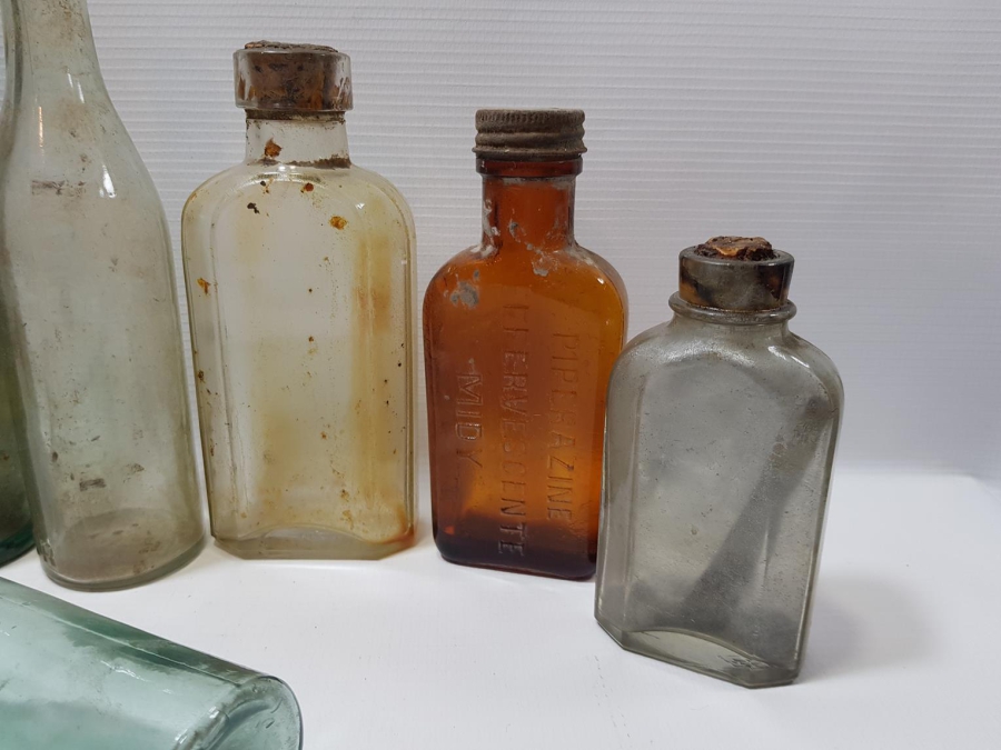 TIP TARİHİ: BİR DÜZİNE İLAÇ ŞİŞESİ