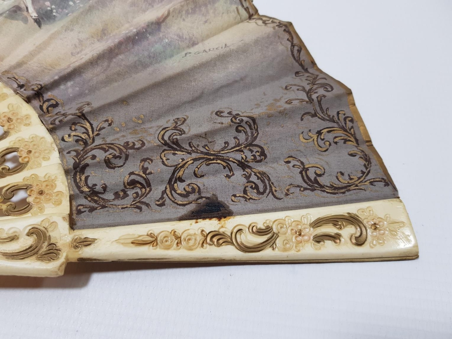 ANTİKA FİLDİŞİ SAPLI SANATÇI İŞİ EL BOYAMA YELPAZE