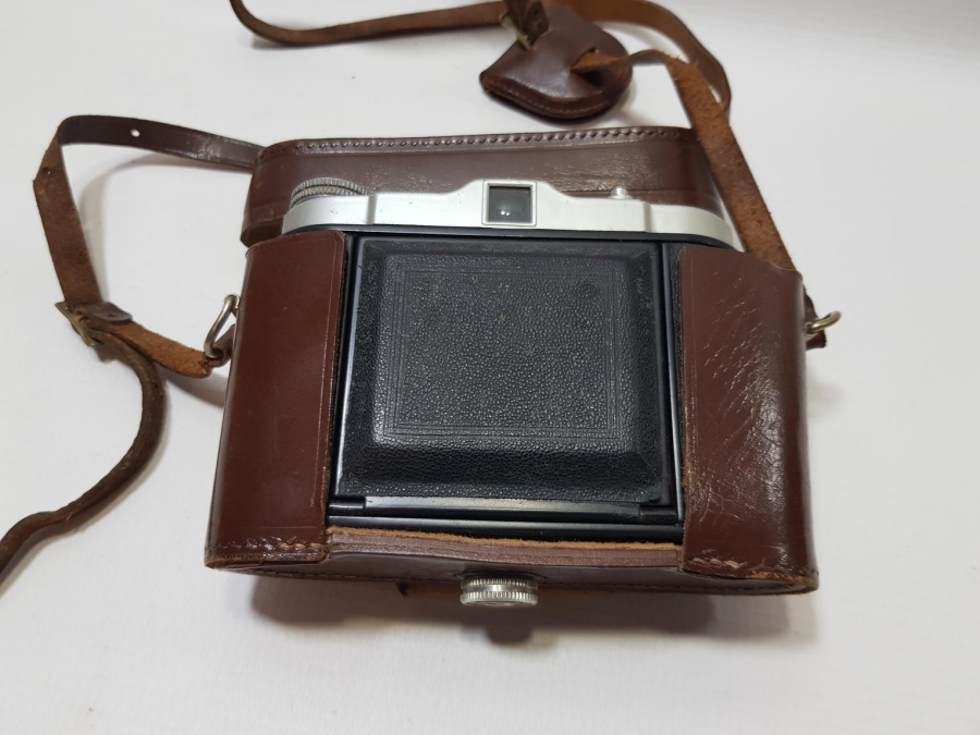 ANTİKA KÖRÜKLÜ FOTOĞRAF MAKİNESİ