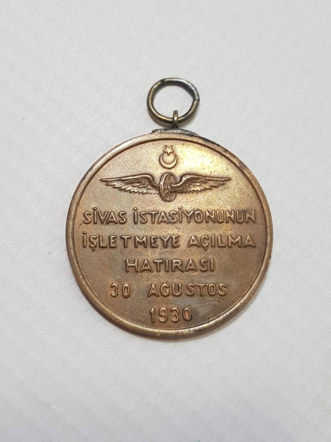 1930 SİVAS İSTASYONUNUN İŞLETMEYE AÇILMA HATIRASI MADALYASI