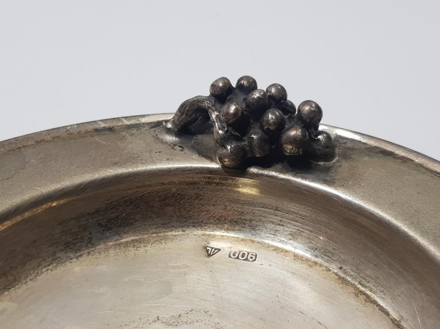 ÜZÜM SALKIMI APLİKELİ GÜMÜŞ ÇEREZLİK